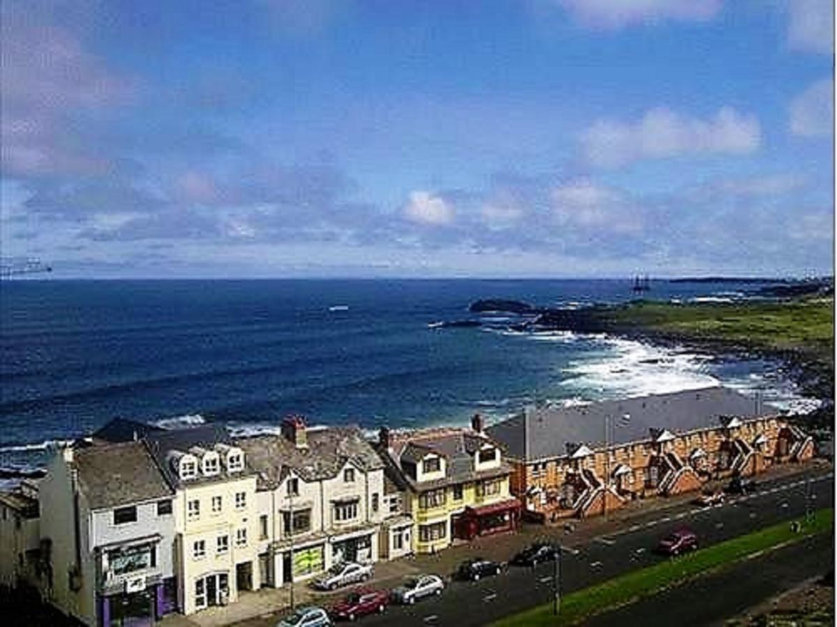 Wanderin Heights Panzió Portstewart Kültér fotó